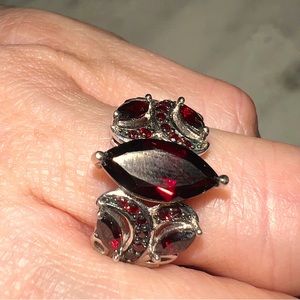 Garnet and Sterling silver filigree and marquis center stone ring